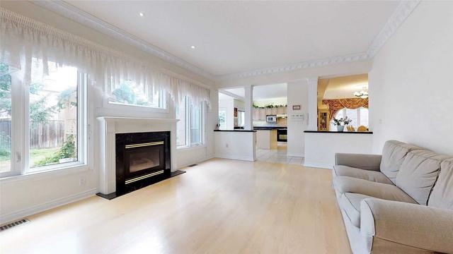 255 Boake Tr, House detached with 5 bedrooms, 4 bathrooms and 5 parking in Richmond Hill ON | Image 3