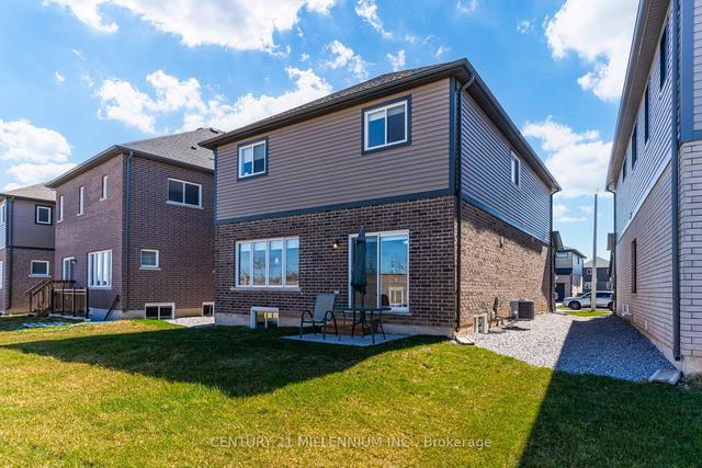 51 Bur Oak Dr, House detached with 4 bedrooms, 3 bathrooms and 5 parking in Thorold ON | Image 32