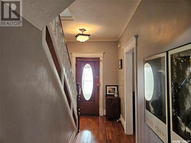 428 Fairford Street E, House detached with 3 bedrooms, 2 bathrooms and null parking in Moose Jaw SK | Image 4