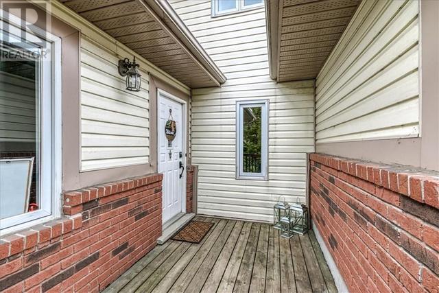 5 Amberwood, House detached with 4 bedrooms, 3 bathrooms and null parking in Greater Sudbury ON | Image 4