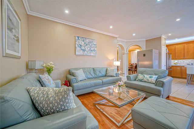 519 Thornhill Woods Dr, House detached with 4 bedrooms, 5 bathrooms and 5 parking in Vaughan ON | Image 39