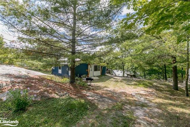 538 Haskett Drive, House detached with 2 bedrooms, 1 bathrooms and 6 parking in Georgian Bay ON | Image 18