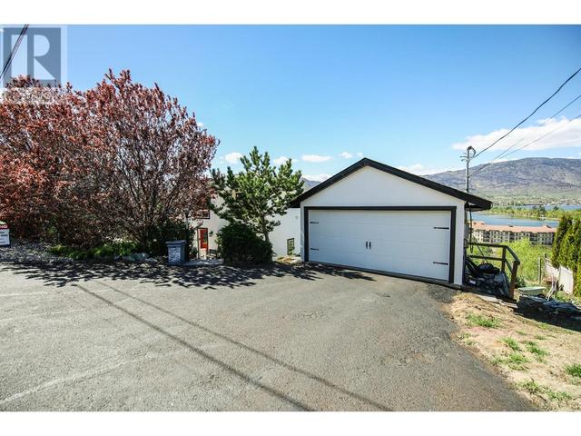4004 39th Street, House detached with 2 bedrooms, 2 bathrooms and 3 parking in Okanagan Similkameen A BC | Image 81