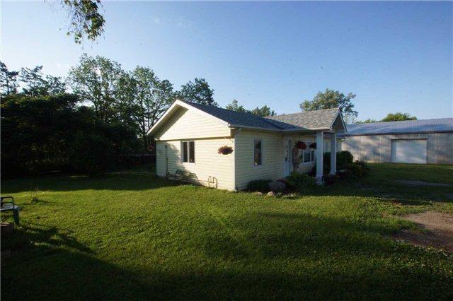 698 Highway 6 Dr, House detached with 3 bedrooms, 3 bathrooms and 20 parking in Hamilton ON | Image 2