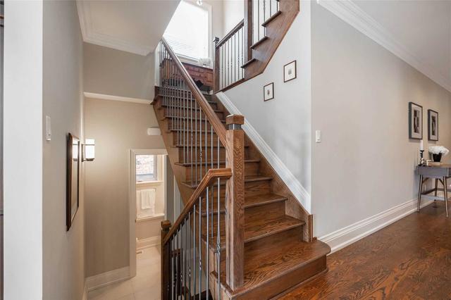 47 Jellicoe Ave, House detached with 3 bedrooms, 5 bathrooms and 5 parking in Toronto ON | Image 6