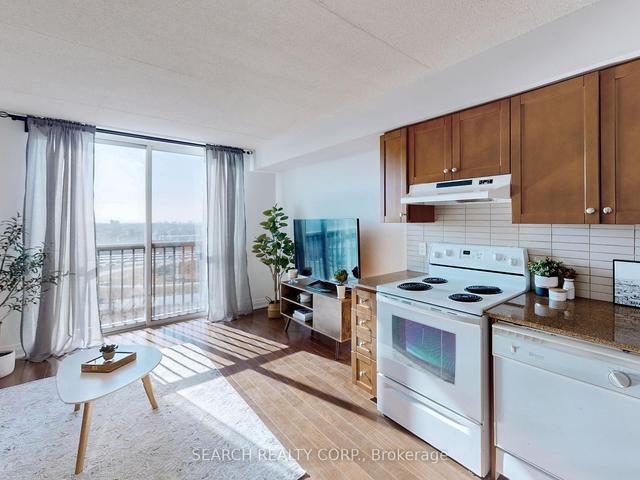 813 - 2737 Keele St, Condo with 1 bedrooms, 1 bathrooms and 0 parking in Toronto ON | Image 3