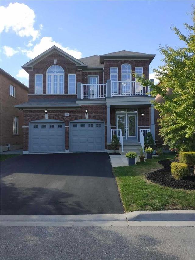 35 Amaranth Cres, House detached with 3 bedrooms, 3 bathrooms and 6 parking in Brampton ON | Image 1