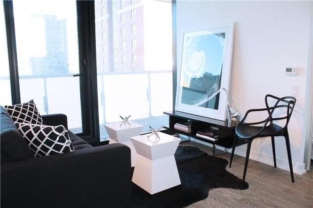 705 - 11 Charlotte St, Condo with 1 bedrooms, 1 bathrooms and 0 parking in Toronto ON | Image 4