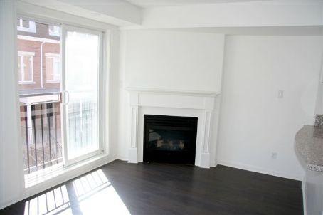 th 1019 - 18 Laidlaw St, Townhouse with 2 bedrooms, 2 bathrooms and 1 parking in Toronto ON | Image 3