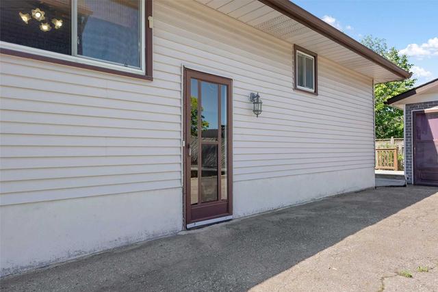 330 Deere St, House detached with 3 bedrooms, 2 bathrooms and 10 parking in Welland ON | Image 14