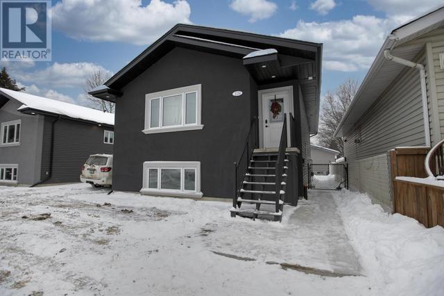 1154 Arthur St W, House detached with 5 bedrooms, 3 bathrooms and null parking in Thunder Bay ON | Image 3