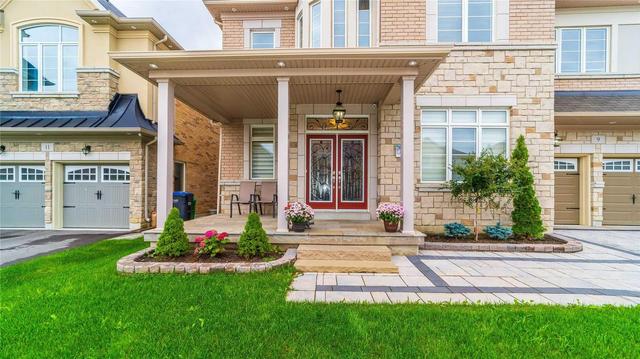 9 Henna St, House detached with 4 bedrooms, 5 bathrooms and 2 parking in Brampton ON | Image 3
