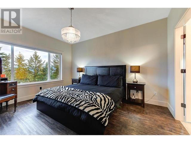 1007 Aurora Heights, House detached with 6 bedrooms, 3 bathrooms and 2 parking in West Kelowna BC | Image 19