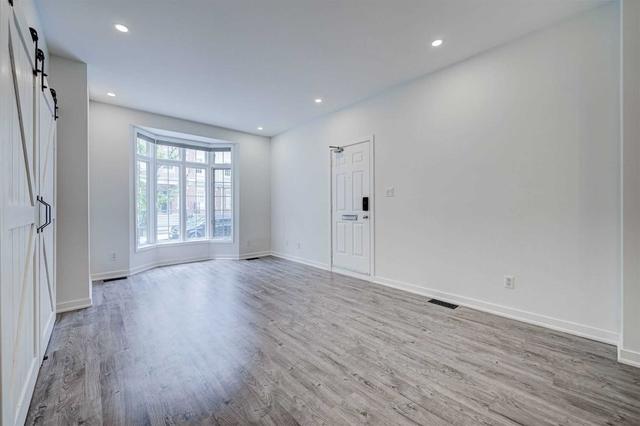 th2 - 11 Niagara St, Townhouse with 3 bedrooms, 2 bathrooms and 1 parking in Toronto ON | Image 37