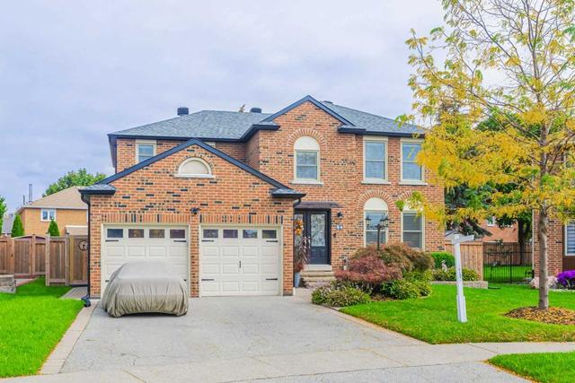 44 Lombardy Cres, House detached with 4 bedrooms, 4 bathrooms and 6 parking in Brampton ON | Image 1