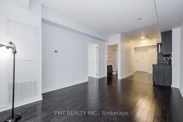 712se - 9199 Yonge St, Condo with 1 bedrooms, 1 bathrooms and 0 parking in Richmond Hill ON | Image 4