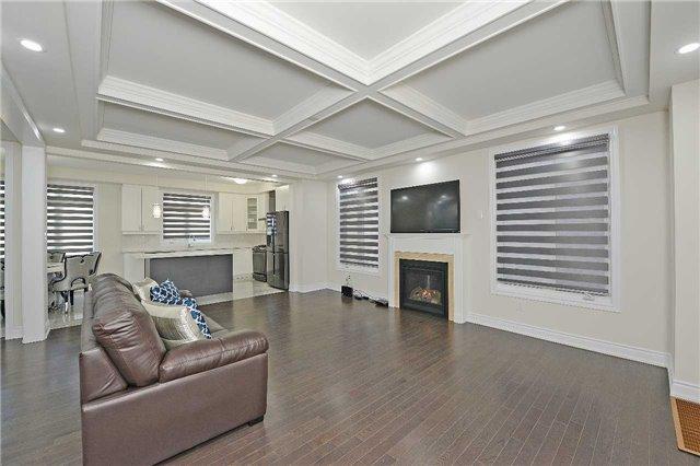 22 Point Reyes Terr, House detached with 4 bedrooms, 4 bathrooms and 2 parking in Brampton ON | Image 5