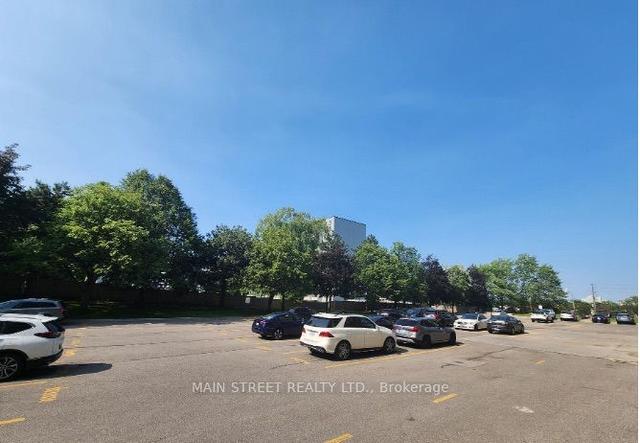 302 - 2 Glamorgan Ave, Condo with 2 bedrooms, 1 bathrooms and 1 parking in Toronto ON | Image 12