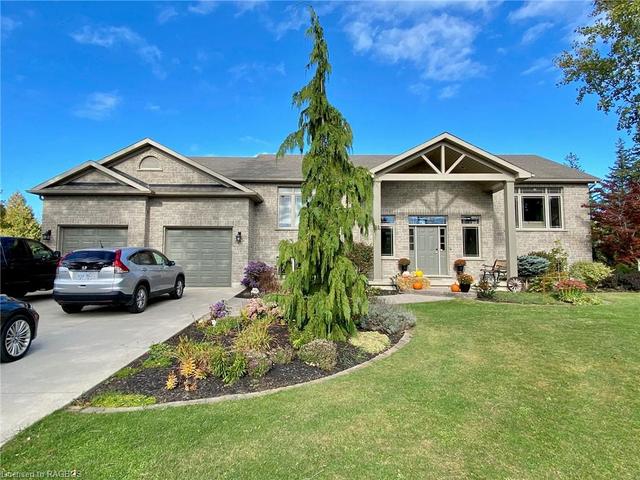 38 Tanya Crescent, House detached with 3 bedrooms, 3 bathrooms and 10 parking in Huron Kinloss ON | Image 5