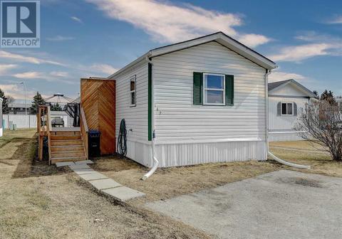 142, - 8010 100 Street, Home with 3 bedrooms, 2 bathrooms and 2 parking in Grande Prairie AB | Card Image