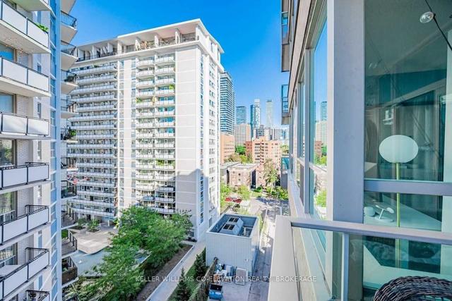 804 - 70 Alexander St, Condo with 1 bedrooms, 1 bathrooms and 0 parking in Toronto ON | Image 10