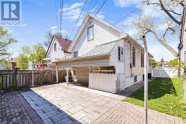 383 Newbury Street, House detached with 4 bedrooms, 1 bathrooms and null parking in Windsor ON | Image 21