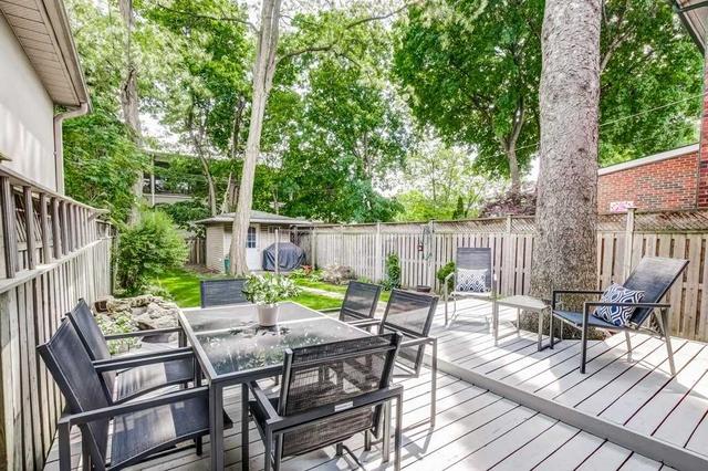 65 Unsworth Ave, House detached with 3 bedrooms, 2 bathrooms and 0 parking in Toronto ON | Image 17