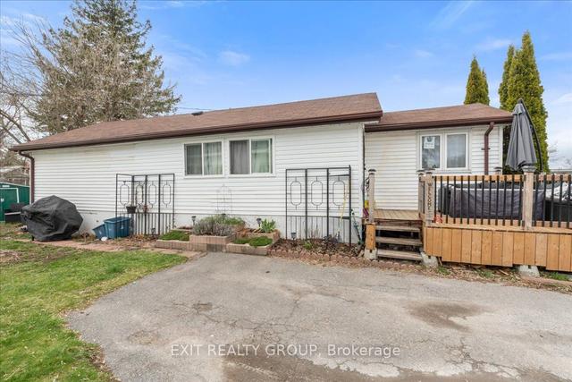 75 - 63 Whites Rd, Home with 4 bedrooms, 1 bathrooms and 2 parking in Quinte West ON | Image 15