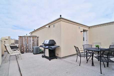 th-18 - 80 Carr St, Townhouse with 2 bedrooms, 2 bathrooms and 1 parking in Toronto ON | Image 8
