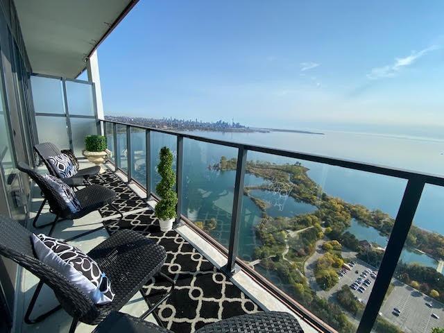 4507 - 20 Shore Breeze Dr, Condo with 1 bedrooms, 1 bathrooms and 1 parking in Toronto ON | Image 1