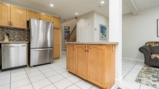 11 - 100 Vineberg Dr, Townhouse with 3 bedrooms, 3 bathrooms and 2 parking in Hamilton ON | Image 9