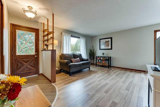 142 Patterson Rd, House detached with 3 bedrooms, 1 bathrooms and 6 parking in Barrie ON | Image 20
