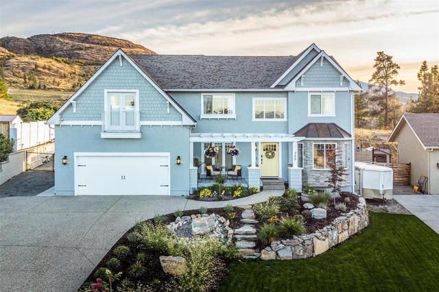 309 Tanager Drive, House detached with 6 bedrooms, 3 bathrooms and 2 parking in Kelowna BC | Card Image