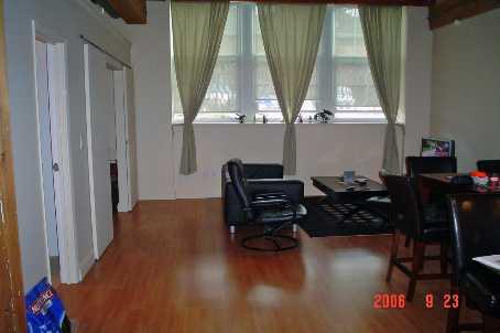 116 - 543 Timothy St, Condo with 1 bedrooms, 1 bathrooms and 2 parking in Newmarket ON | Image 3