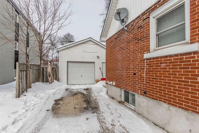 20 Bismark Ave, House detached with 3 bedrooms, 3 bathrooms and 3 parking in Kitchener ON | Image 11