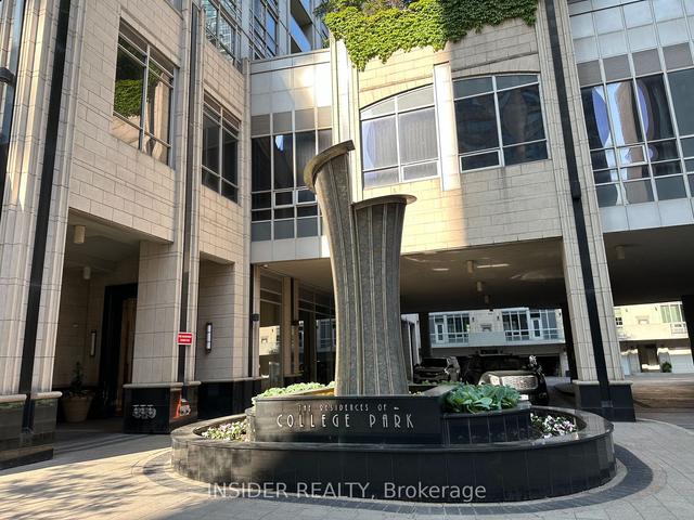 1005 - 763 Bay St, Condo with 2 bedrooms, 2 bathrooms and 0 parking in Toronto ON | Image 1