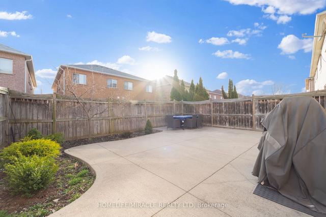5702 Jenvic Grve, House semidetached with 3 bedrooms, 4 bathrooms and 3 parking in Mississauga ON | Image 21