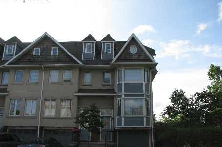25 - 840 Dundas St W, Townhouse with 3 bedrooms, 3 bathrooms and 1 parking in Mississauga ON | Image 1