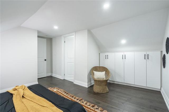 25 East 24th Street, House detached with 3 bedrooms, 2 bathrooms and null parking in Hamilton ON | Image 33