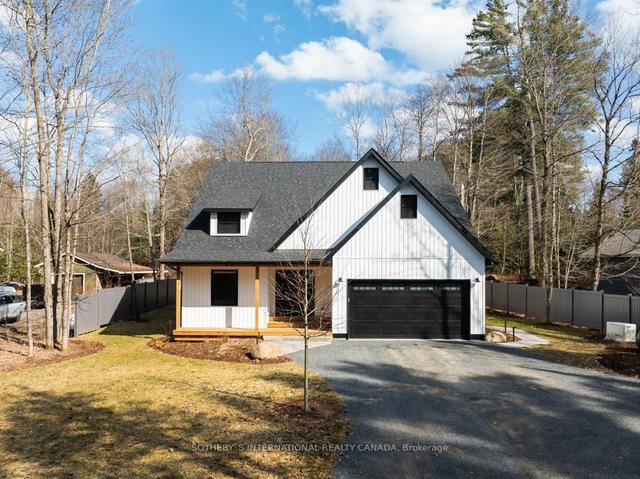 189 Balsam Chutes Rd, House detached with 5 bedrooms, 3 bathrooms and 8 parking in Huntsville ON | Image 1