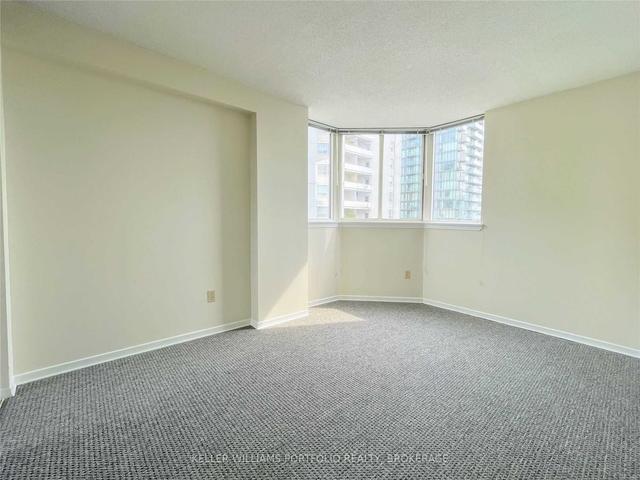 1802 - 1055 Bay St, Condo with 2 bedrooms, 2 bathrooms and 2 parking in Toronto ON | Image 2
