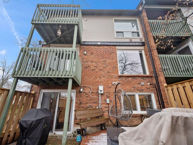 8 - 1564 Kerns Rd, Townhouse with 3 bedrooms, 2 bathrooms and 4 parking in Burlington ON | Image 33