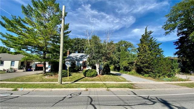 447 Geneva Street, House detached with 4 bedrooms, 3 bathrooms and 14 parking in St. Catharines ON | Image 14