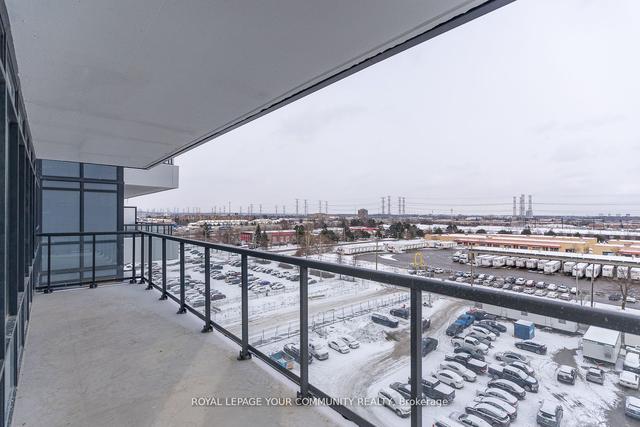 802 - 1455 Celebration Dr, Condo with 2 bedrooms, 2 bathrooms and 1 parking in Pickering ON | Image 15