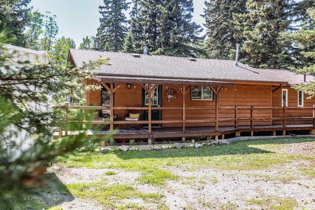 209 Eagle Ridge Avenue, House detached with 3 bedrooms, 2 bathrooms and null parking in Clearwater County AB | Image 3