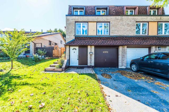 6932 Bilbao Lane, House semidetached with 3 bedrooms, 2 bathrooms and 3 parking in Mississauga ON | Image 1