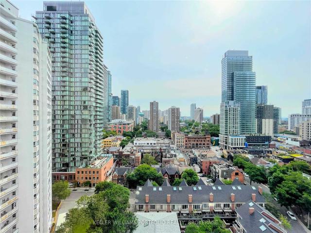 1802 - 1055 Bay St, Condo with 2 bedrooms, 2 bathrooms and 2 parking in Toronto ON | Image 9