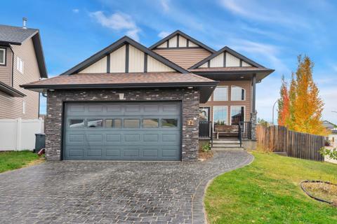 82 Lawson Close, House detached with 5 bedrooms, 3 bathrooms and 2 parking in Red Deer AB | Card Image