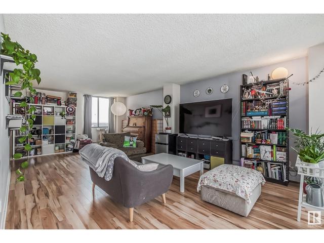 902 - 9921 104 St Nw, Condo with 2 bedrooms, 1 bathrooms and 1 parking in Edmonton AB | Image 16