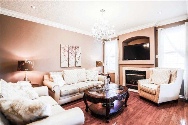 3909 Mayla Dr, House detached with 4 bedrooms, 4 bathrooms and 4 parking in Mississauga ON | Image 12